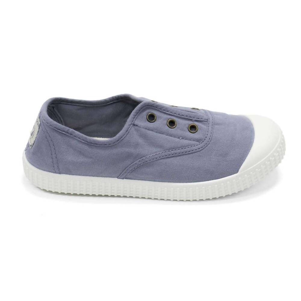 NEW VICTORIA boy's 1915 inglesa slip-on canvas shoes in blue